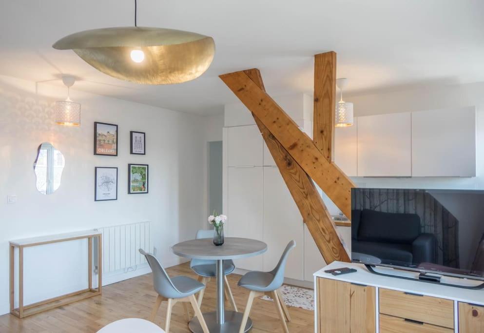 Le Vieux Marche *T2* Apartment Орлеан Екстериор снимка
