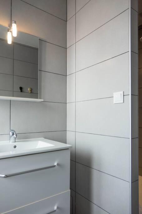 Le Vieux Marche *T2* Apartment Орлеан Екстериор снимка